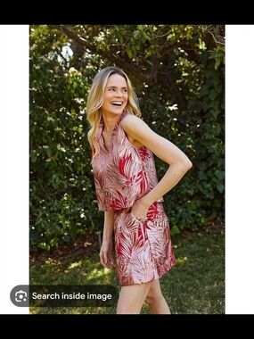 Buru Le V Mod Palm Brocade Cropped V-Neckline Sleeveless Coordinating Top